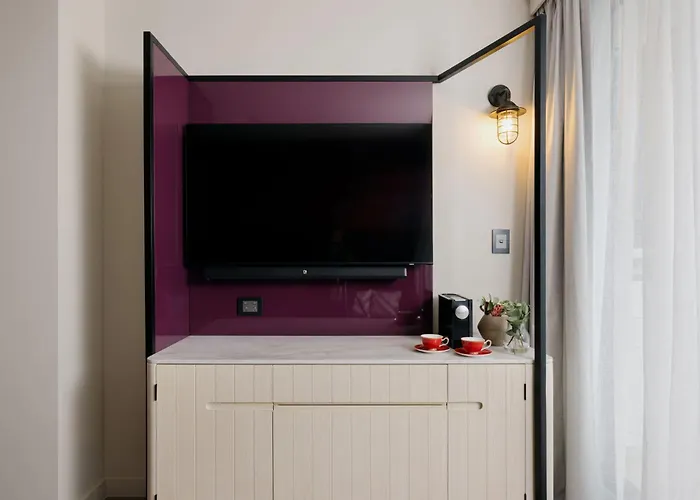 One-Bedroom Suite